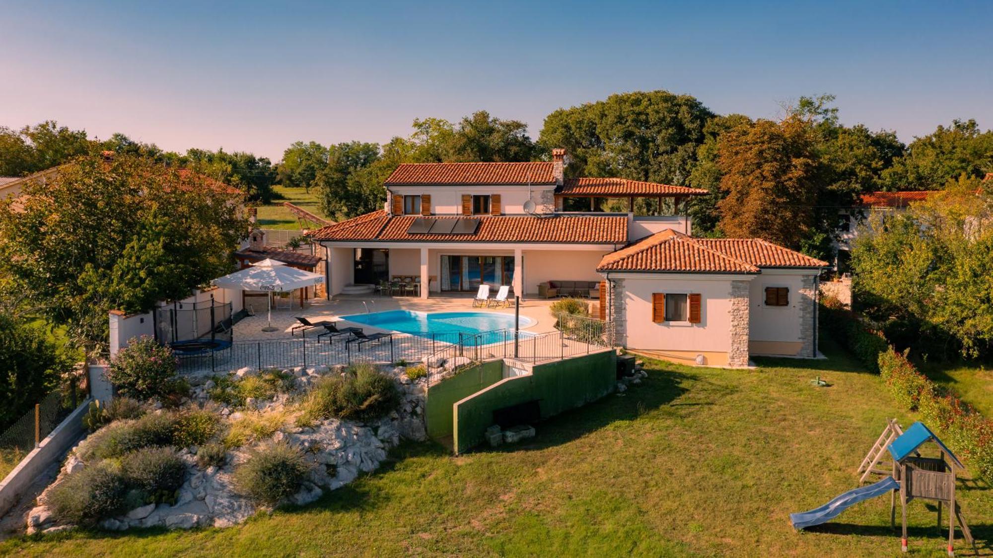 Villa Arton Heated Swimming-Pool Zminj Bagian luar foto