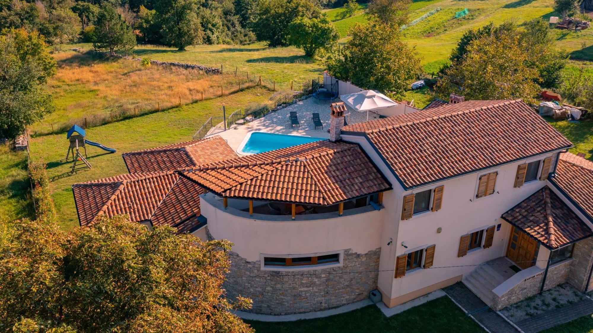 Villa Arton Heated Swimming-Pool Zminj Bagian luar foto